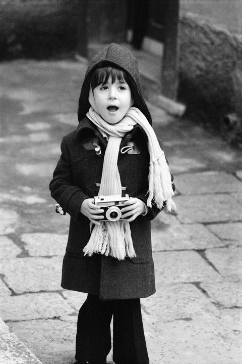 Ritratto di una donna con un bambino in braccio